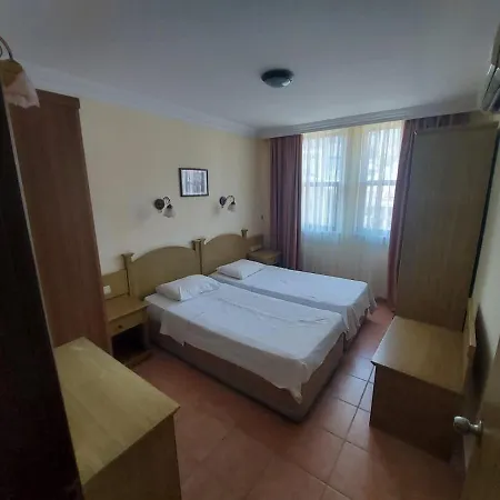 Amberrose Apart Aparthotel